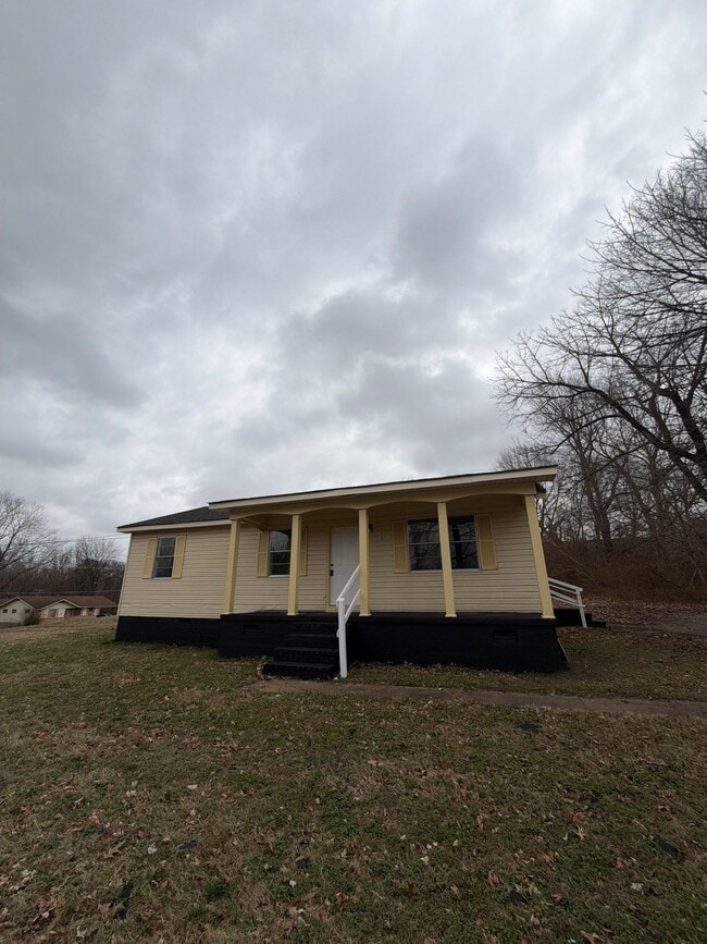 property at 1130 S Washington Ave