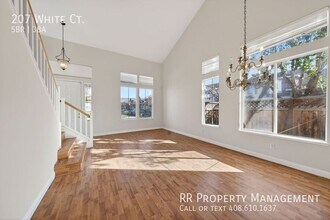 207 White Ct in Milpitas, CA - Building Photo - Building Photo