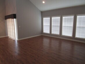 2420 Boulder Springs Dr in Columbia, MO - Building Photo - Building Photo