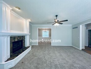 15146 W 153rd Terrace in Olathe, KS - Building Photo - Building Photo