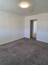 3275-3295 Clear Acre Ln in Reno, NV - Building Photo - Building Photo