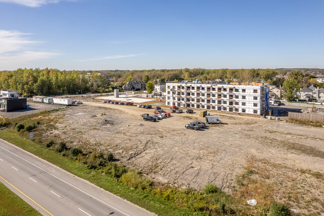 Aristo Condo in Laval, QC - Building Photo - Building Photo