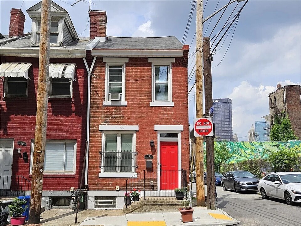 114 Miltenberger St in Pittsburgh, PA - Foto de edificio