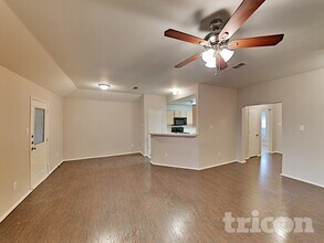 1832 McNeely St in Lancaster, TX - Building Photo - Building Photo