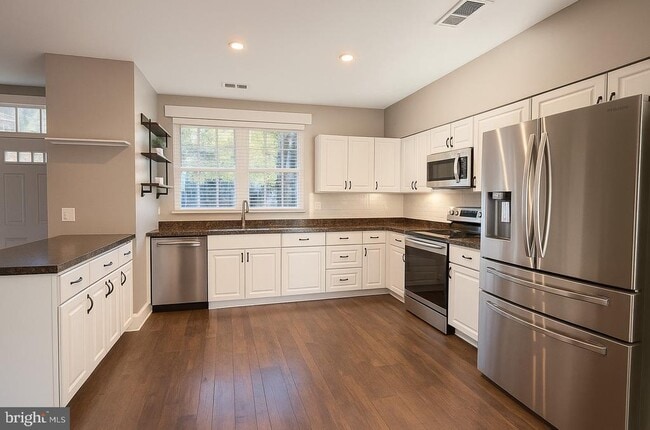 1955 Pawlet Dr in Crofton, MD - Building Photo - Building Photo