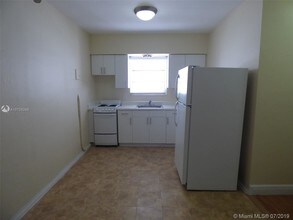 1334 Alton Rd-Unit -B1 in Miami Beach, FL - Building Photo - Building Photo