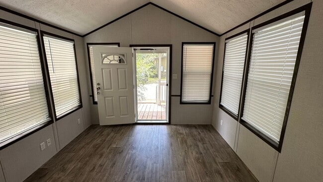 913 Finks Hideaway Rd in Monroe, LA - Building Photo - Building Photo