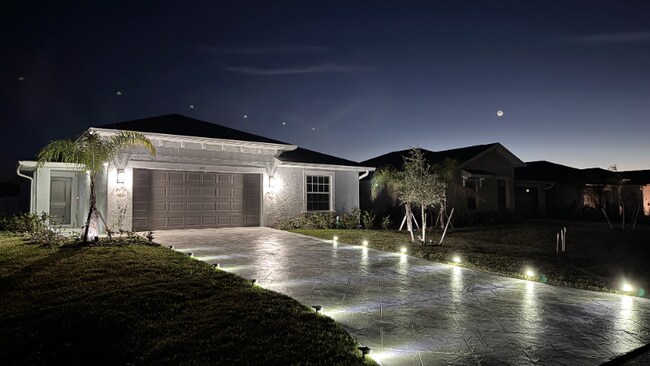 115 Naomi Pl in Rotonda West, FL - Building Photo - Building Photo