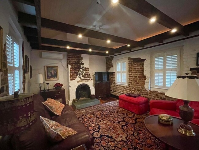 53 Hasell St in Charleston, SC - Foto de edificio - Building Photo
