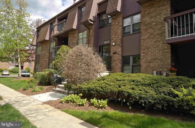 1424 Country Mill Dr, Unit #1400 Building