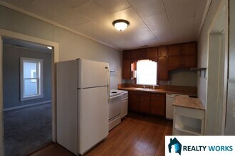 111 N Hayes St in Beatrice, NE - Building Photo - Building Photo