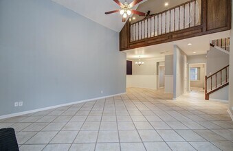 5339 Holly View Dr in Houston, TX - Building Photo - Building Photo
