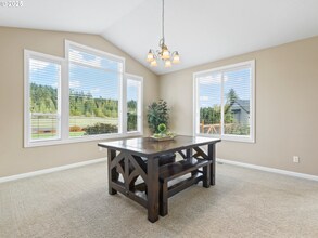 29681 SE Sunview Ln in Estacada, OR - Building Photo - Building Photo