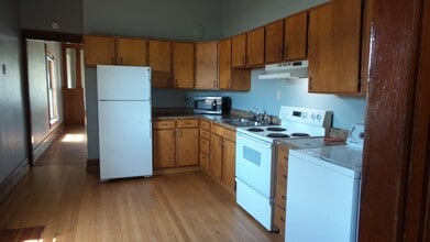 620 Medary Ave in Brookings, SD - Building Photo - Building Photo