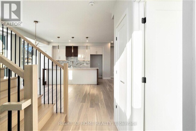 583 Codd's Rd in Ottawa, ON - Building Photo - Building Photo