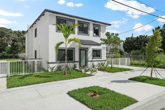 11935 SW 217th St in Goulds, FL - Building Photo - Building Photo