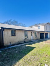 620 Logansport St in Center, TX - Building Photo - Building Photo