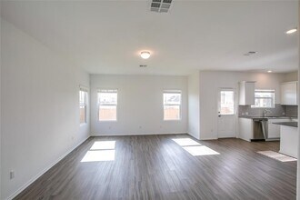 140 Joe Kidd Ln in Jarrell, TX - Building Photo - Building Photo