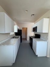 1025 E 24th St in Tucson, AZ - Foto de edificio - Building Photo