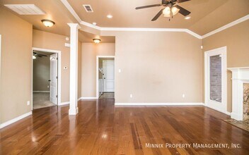 5826 104th St in Lubbock, TX - Building Photo - Building Photo