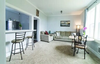 103 Washington St in Astoria, OR - Building Photo - Building Photo