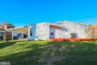 2421 Lightfoot Dr in Baltimore, MD - Building Photo - Building Photo