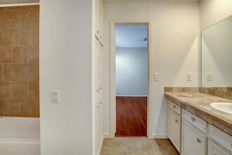 11126 Twain Dr in Montgomery, TX - Building Photo - Building Photo