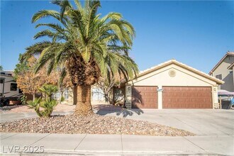 3436 N Tenaya Wy in Las Vegas, NV - Building Photo - Building Photo