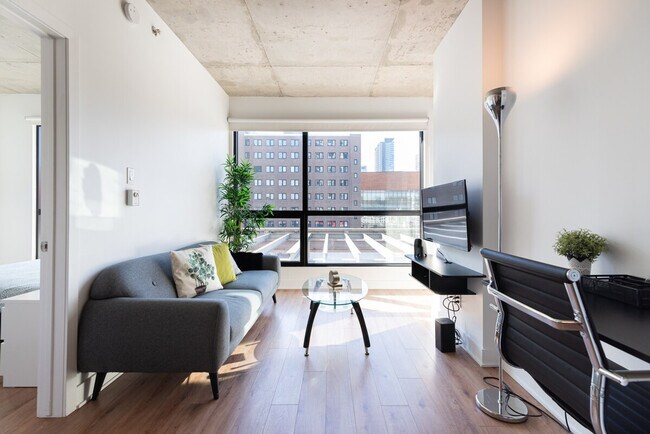 1602 Rue Saint-Dominique in Montréal, QC - Building Photo - Building Photo