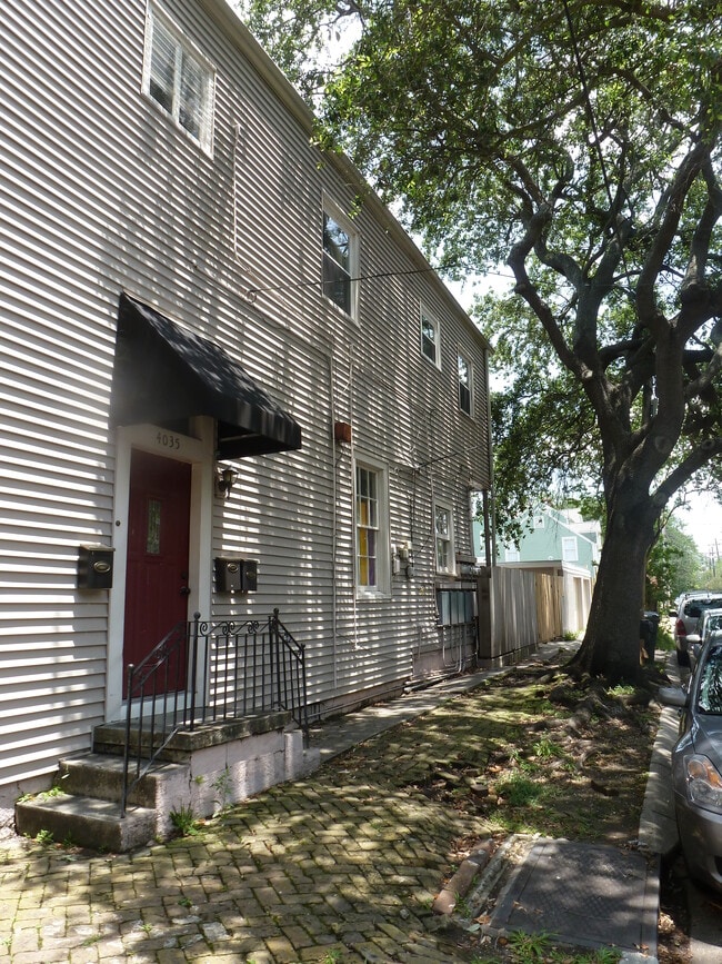 1101 Marengo St, Unit Apt C