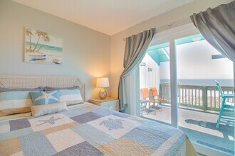 418 Carolina Beach Ave N in Carolina Beach, NC - Building Photo - Building Photo