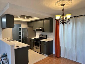 552 Canyon Dr in Oceanside, CA - Building Photo - Building Photo