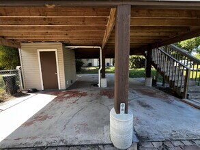 8350 Wren Rd in Ft. Myers, FL - Building Photo - Building Photo