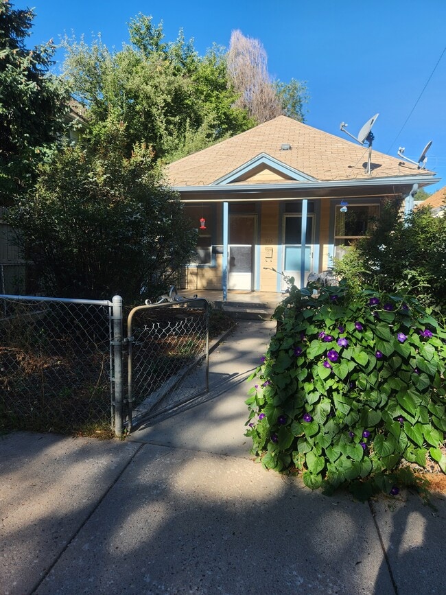 property at 915 Bennett Ave