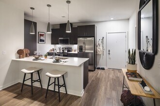 Axiom Cabin Branch in Clarksburg, MD - Building Photo - Building Photo