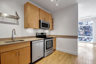 1503 11th St NW, Unit 3 in Washington, DC - Building Photo - Building Photo