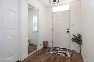 94 Tarpon Dr in Sea Girt, NJ - Building Photo - Building Photo