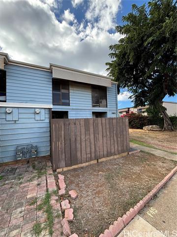 property at 87-1536 Helelua St
