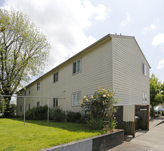 Missouri Apartments in Portland, OR - Building Photo - Building Photo