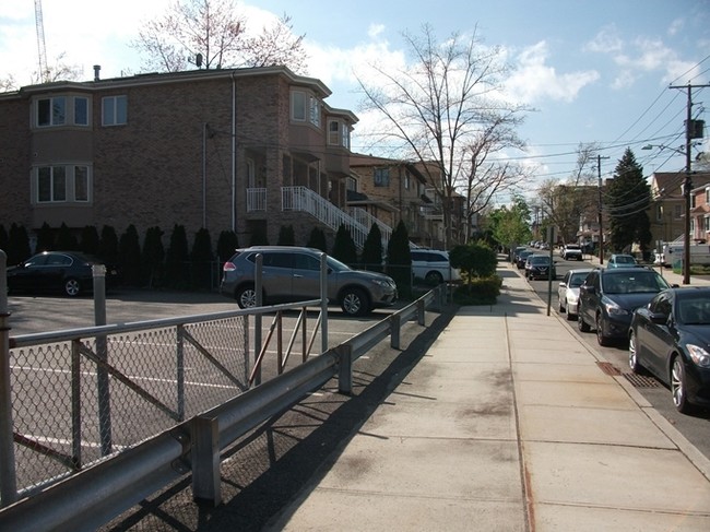 255 Lafayette Ave in Cliffside Park, NJ - Building Photo - Other