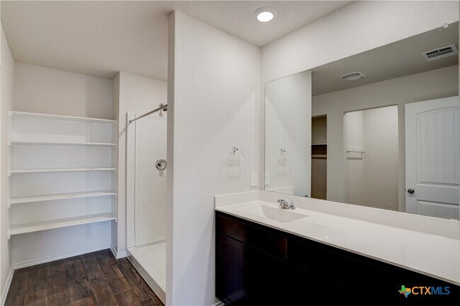 property at 121 Roanwood Dr