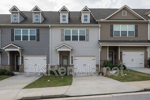 3697 Acorn Dr in Oakwood, GA - Building Photo