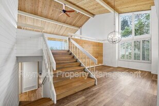 2279 Caminito Cabala in San Diego, CA - Building Photo