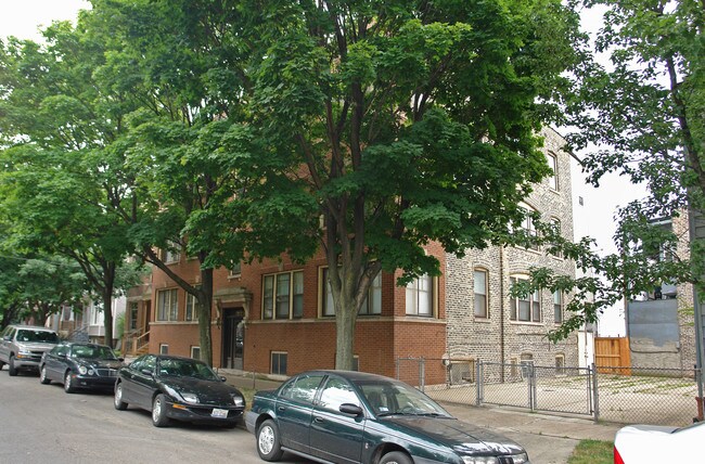 1949-1951 W Cuyler Ave in Chicago, IL - Foto de edificio - Building Photo