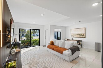 14595 SW 261st St in Princeton, FL - Building Photo - Building Photo