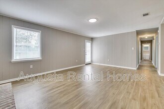 3606 Cameron Dr in Augusta, GA - Foto de edificio - Building Photo