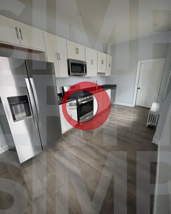 property at 866 N 6th St