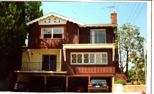 1115 S Barrington Ave in Los Angeles, CA - Building Photo - Building Photo