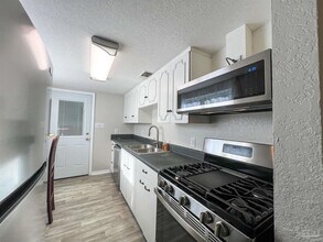 2265 Klinger St in Pensacola, FL - Building Photo - Building Photo