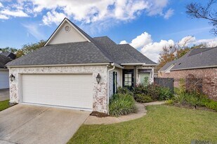 5140 Summa Ct in Baton Rouge, LA - Building Photo